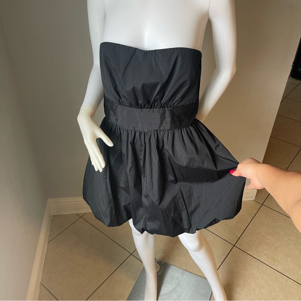 Women’s Strapless black mini dress size Large
New
Brand is Forever 21 - Picture 7 of 7